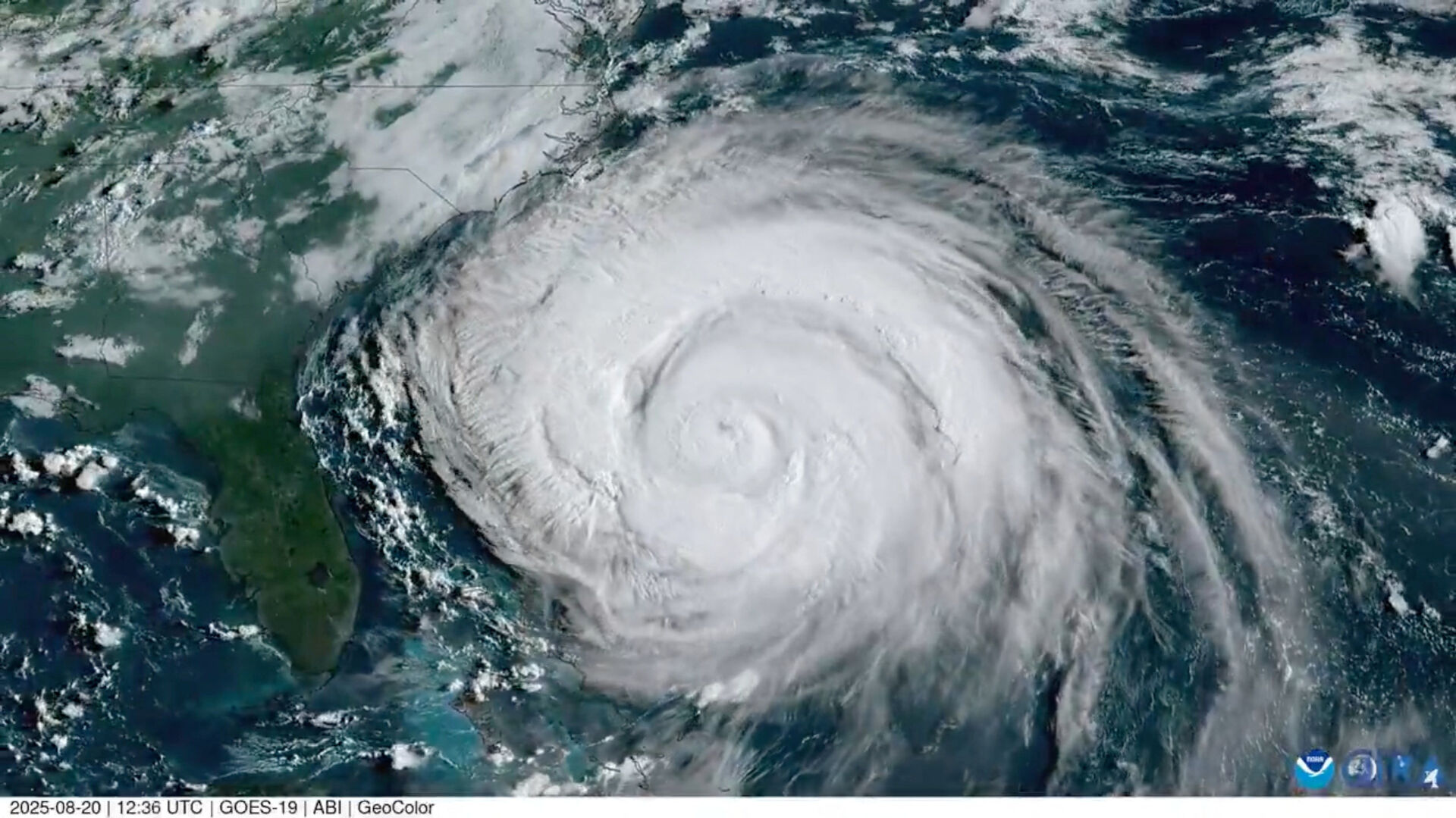 Hurricane Erin picking up steam as it edges along the East Coast